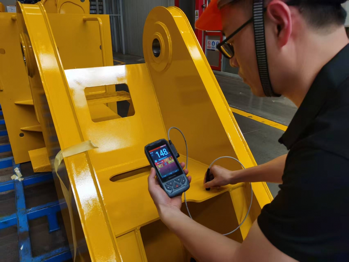 智能型涂鍍層測(cè)厚儀使用現(xiàn)場(chǎng)