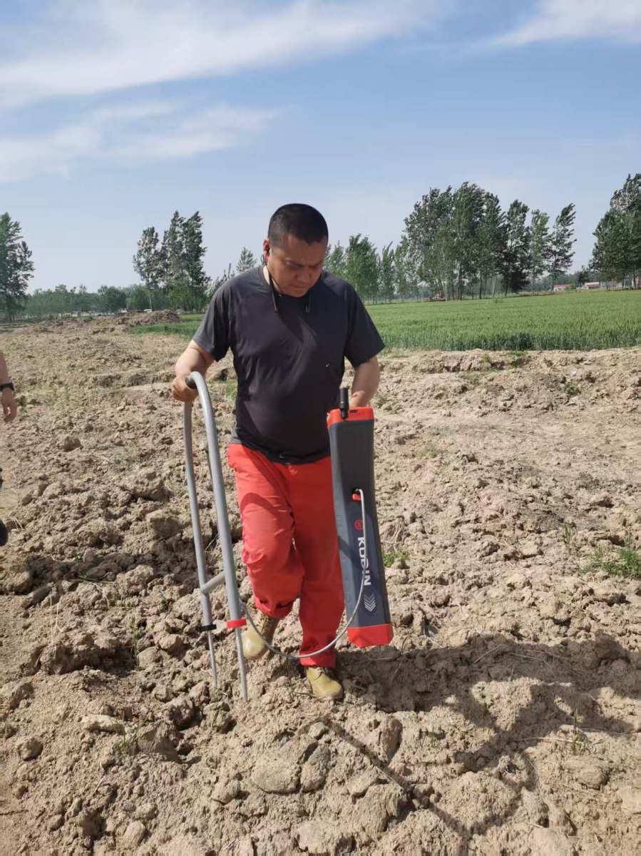 埋地管道檢漏儀使用現(xiàn)場(chǎng)