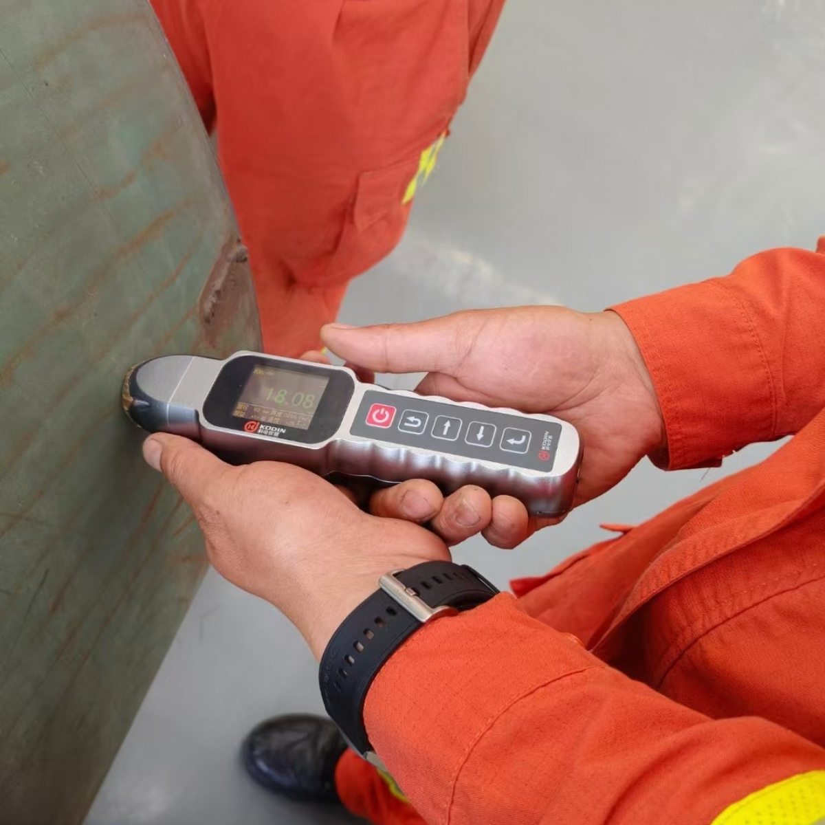 電磁測厚儀現(xiàn)場案例