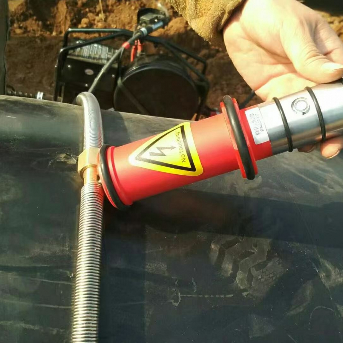 電火花檢漏儀環(huán)形探極現(xiàn)場案例